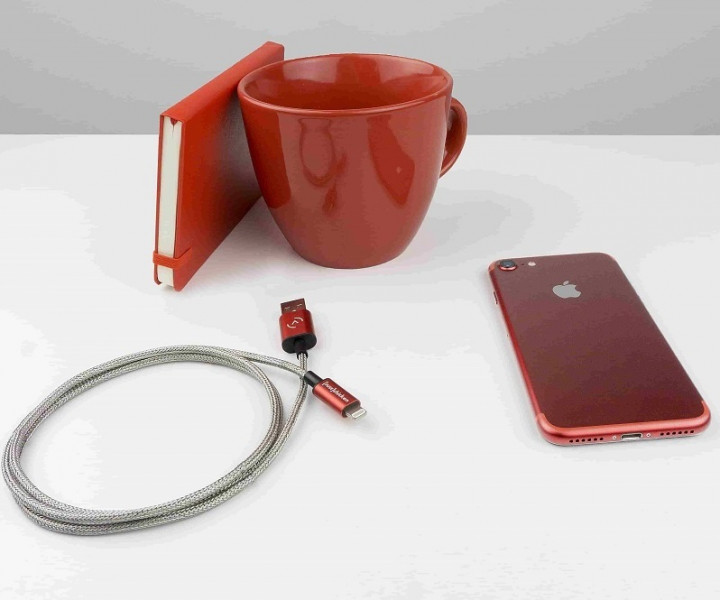 Кабель FuseChicken USB to Lightning Armour Charge 1m RED