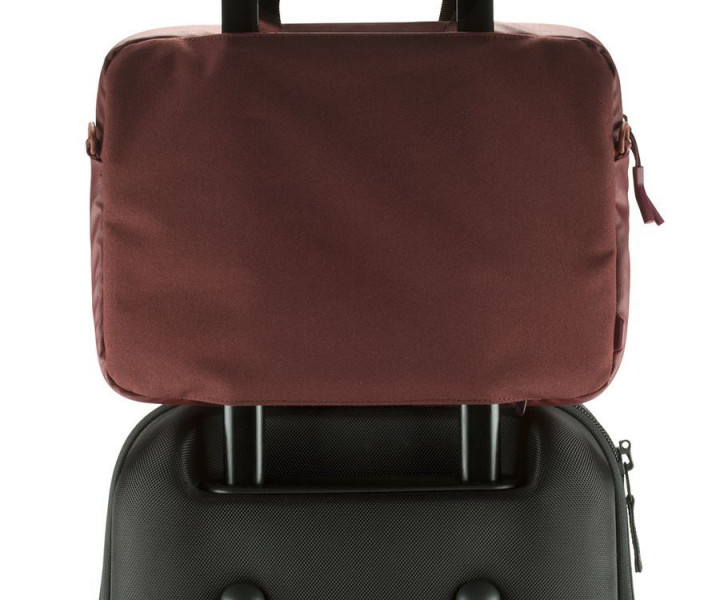 Сумка Incase City Brief 13 Deep Red 