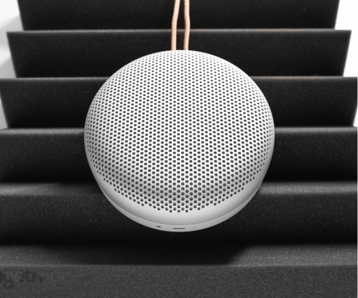 Bang and Olufsen BeoPlay A1 Natural