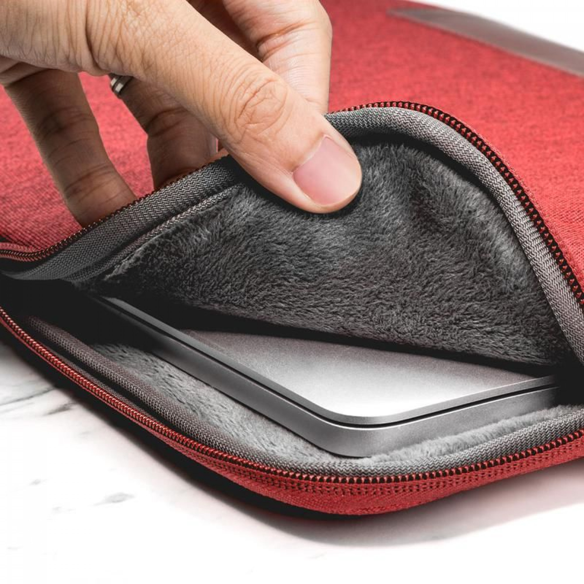 Чохол для ноутбука LAUT Profolio Protective Red для MacBook 13 (LAUT_MB13_PF_R)