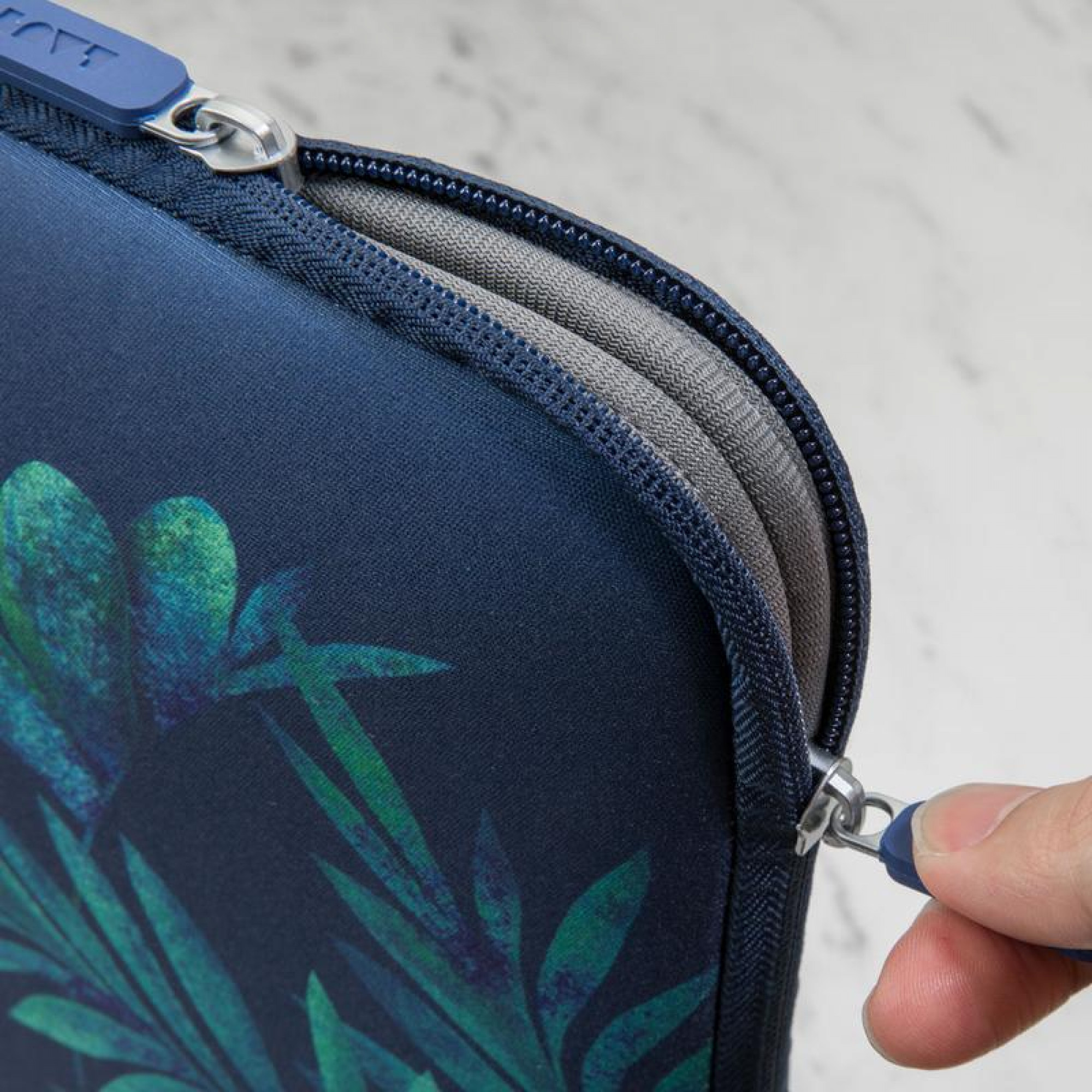 Чохол для ноутбука LAUT Pop для MacBook 13 Tropics (LAUT_MB13_POP_TP)