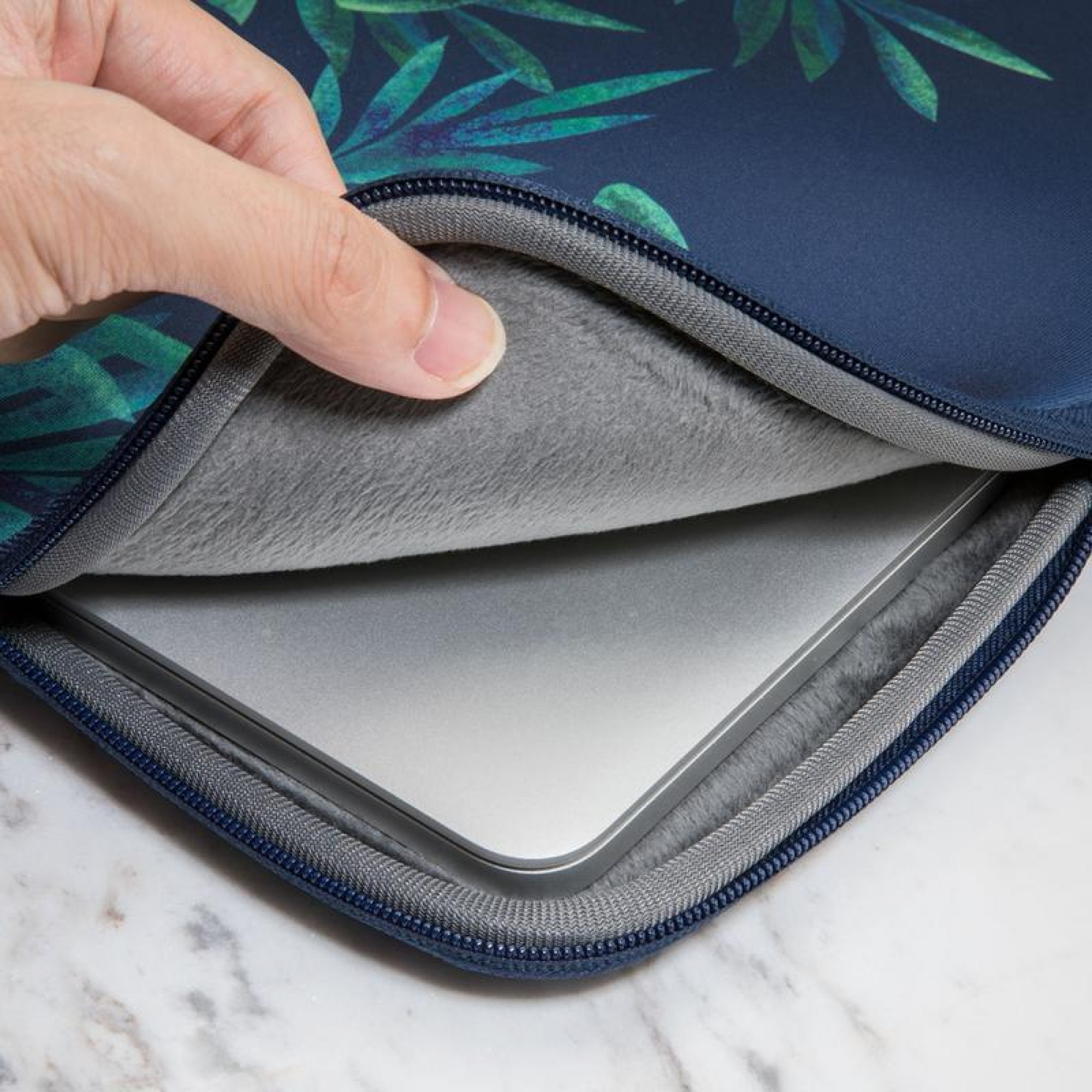 Чохол для ноутбука LAUT Pop для MacBook 13 Tropics (LAUT_MB13_POP_TP)