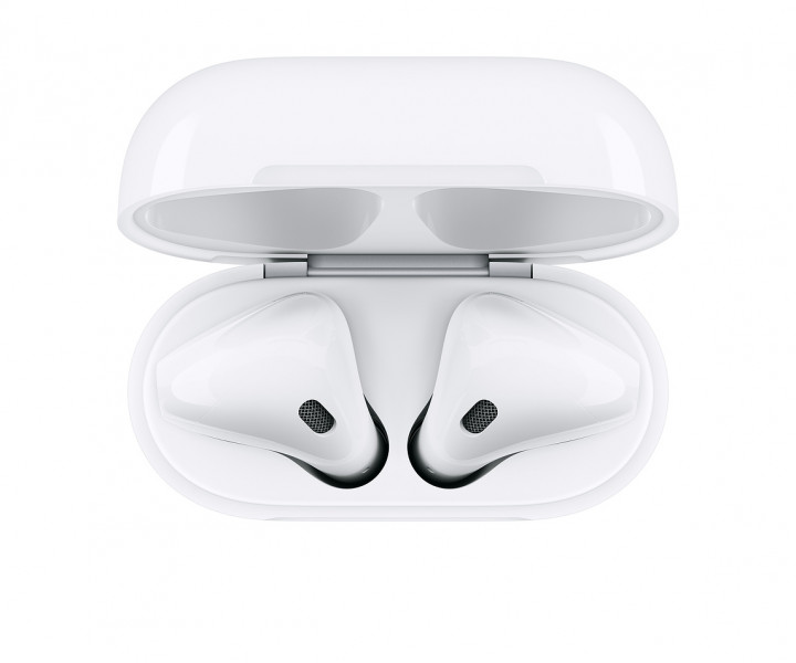 Apple AirPods with Wireless Charging Case (MRXJ2) 