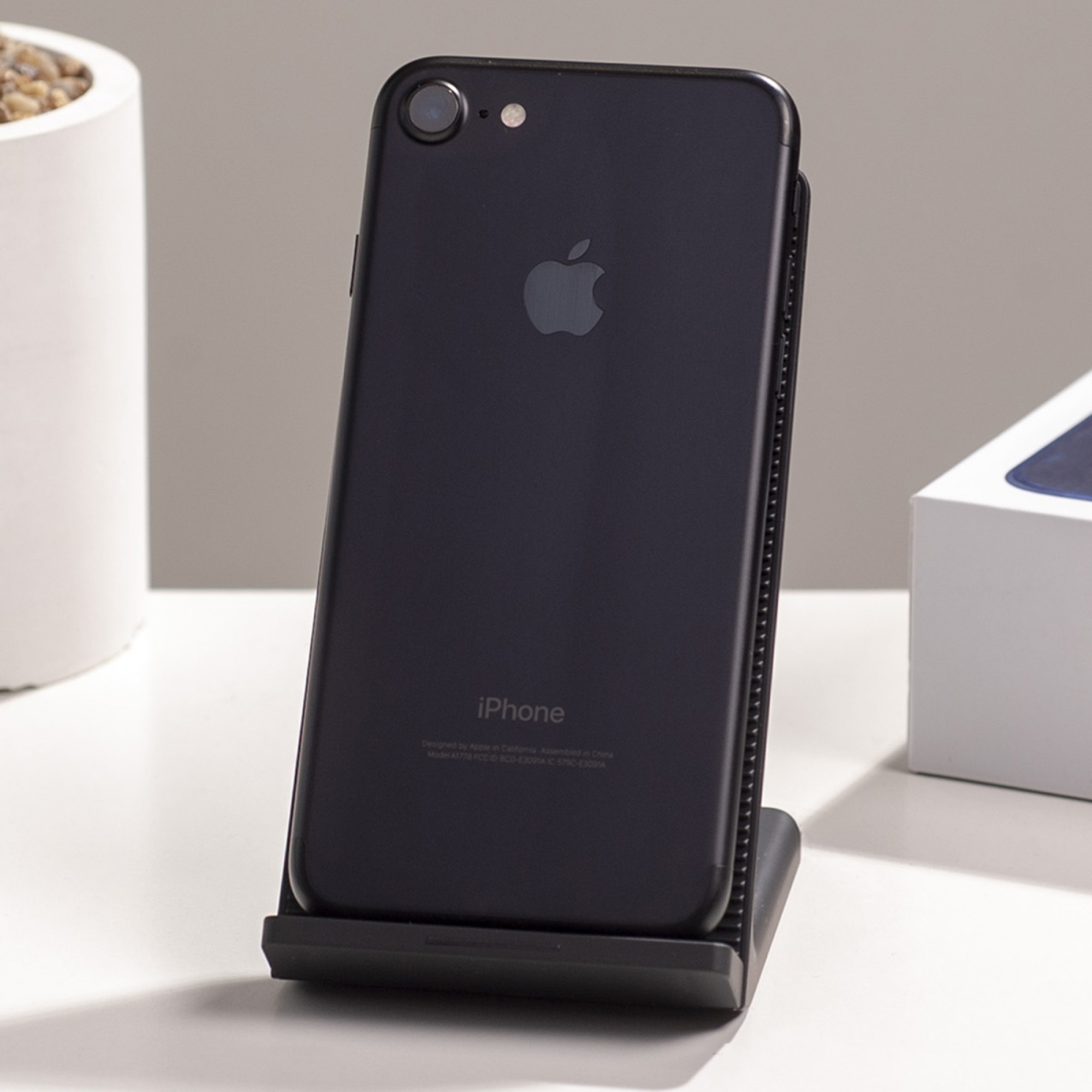 iPhone 7 128GB Black (MN922) б/у