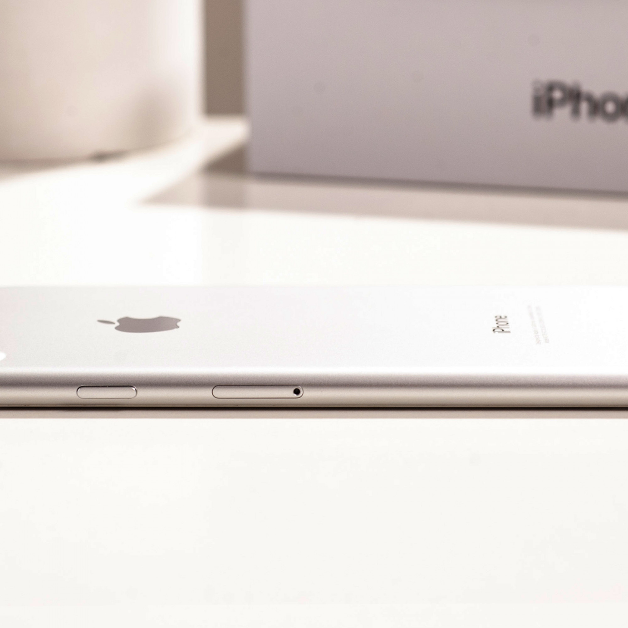 iPhone 7 128GB Silver (MN932) б/у