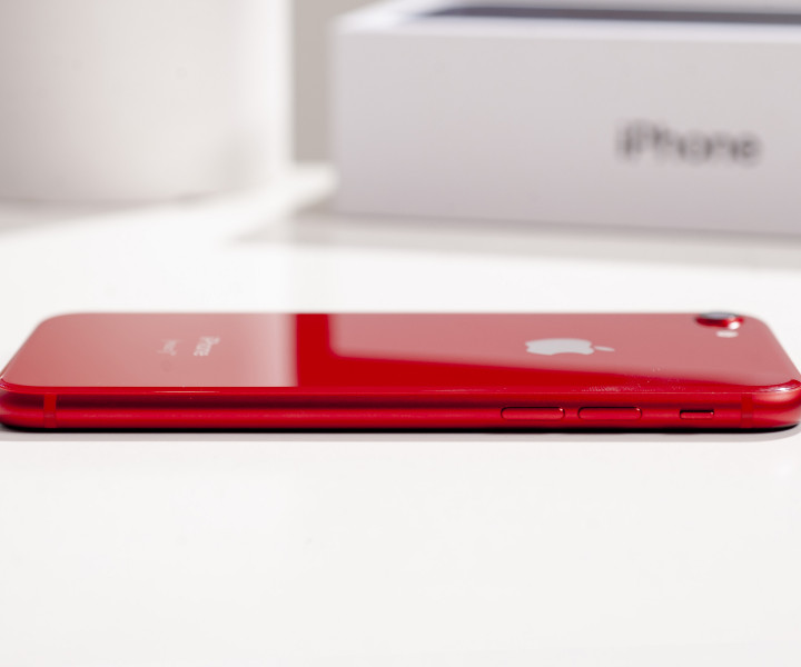 iPhone 8 256 gb Red б/у