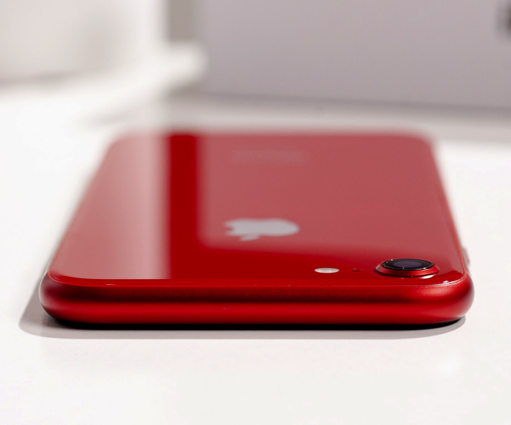 iPhone 8 256 gb Red б/у