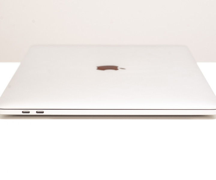 Apple MacBook Pro 15 Silver 2018 (MR962) б/у