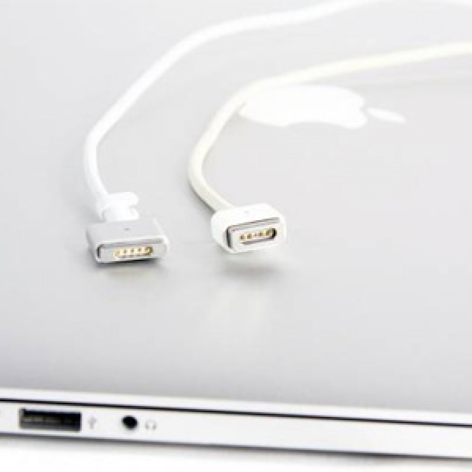 Переходник для ноутбука Apple MagSafe to MagSafe 2 Converter (MD504)