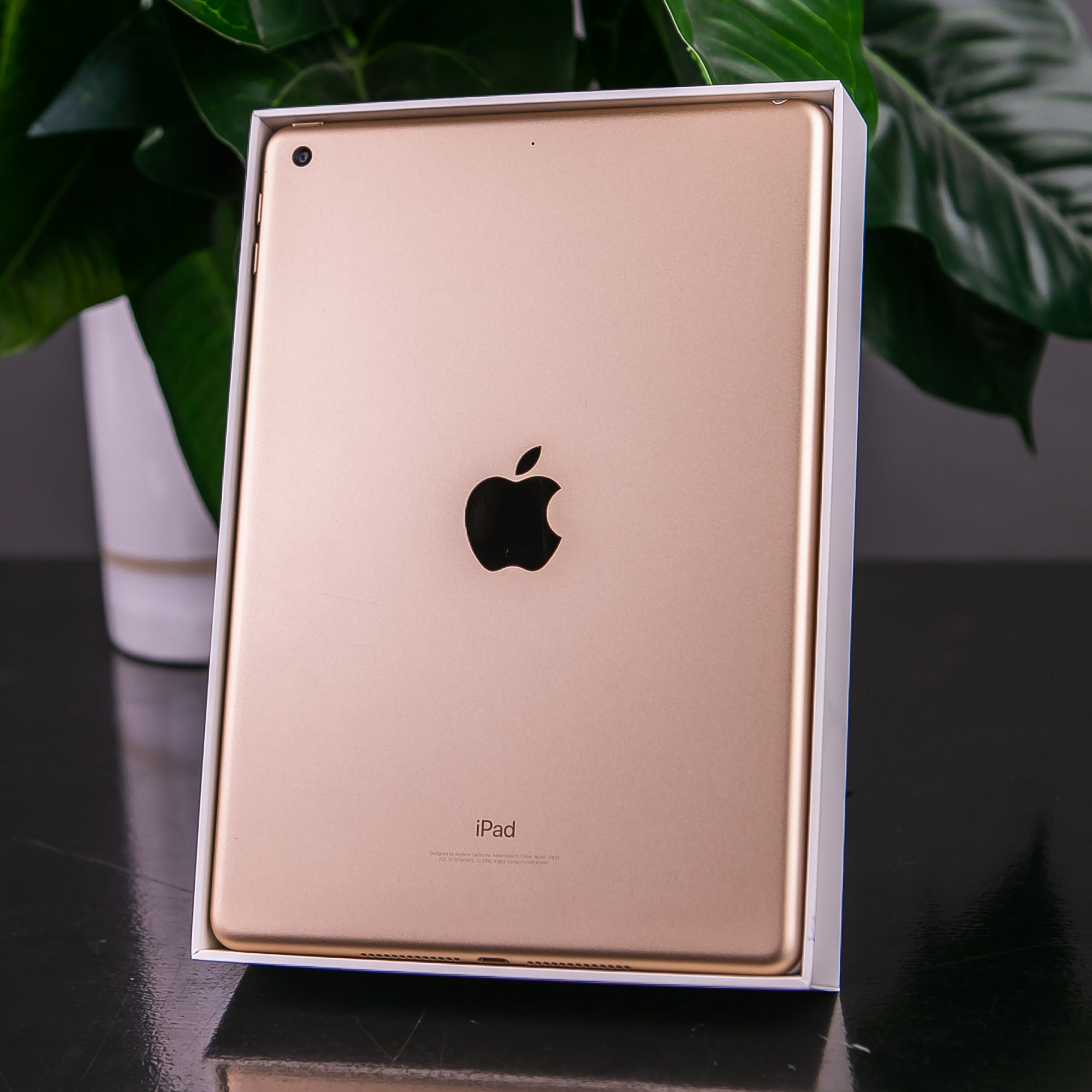 iPad 9.7' (2017) Wi-Fi, 32gb, Gold б/в