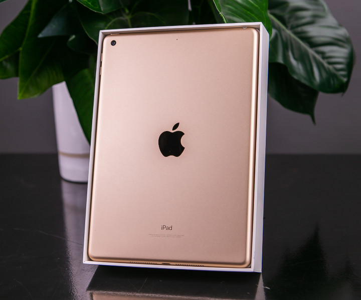 iPad 9.7' (2017) Wi-Fi, 32gb, Gold б/в