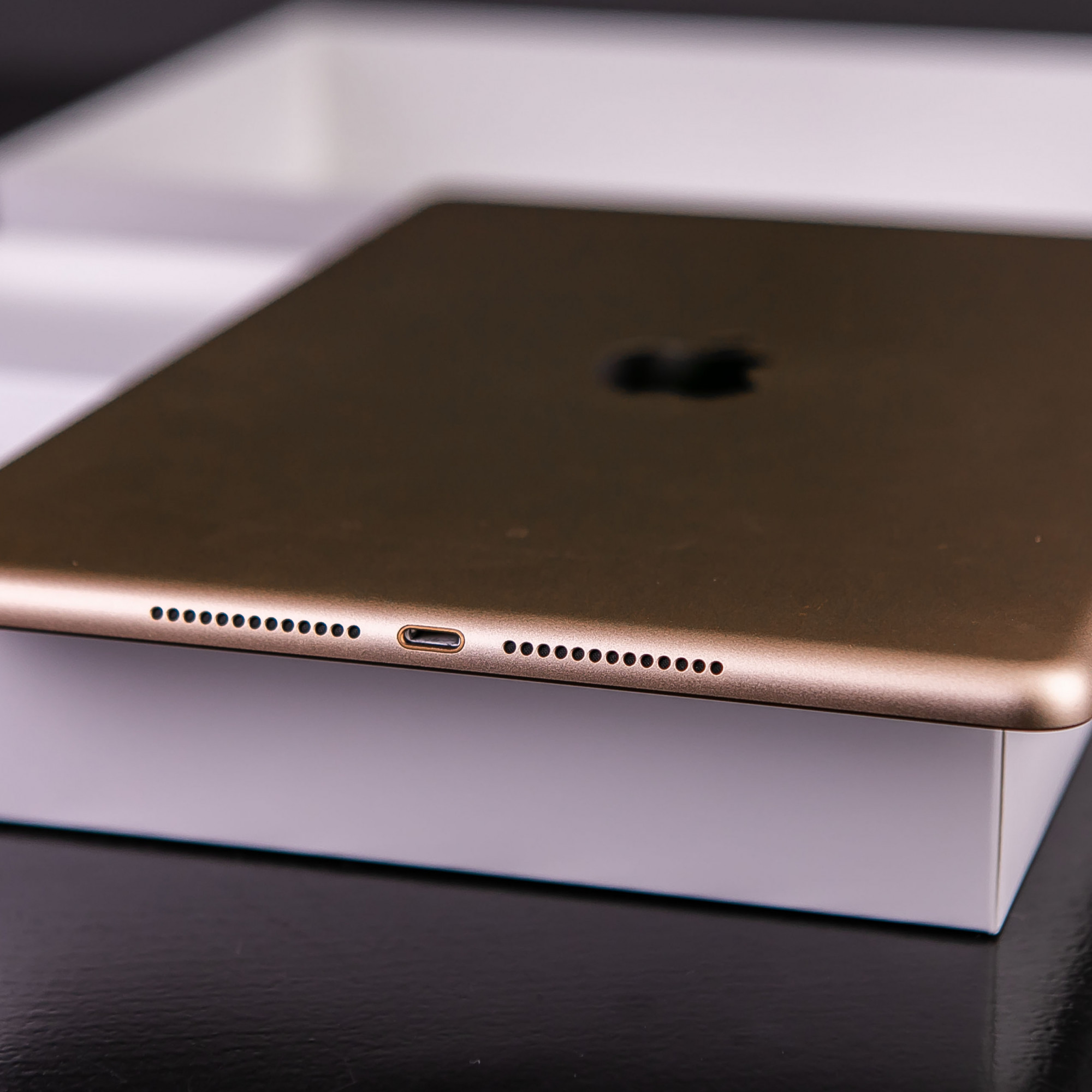iPad 9.7' (2017) Wi-Fi, 32gb, Gold б/в