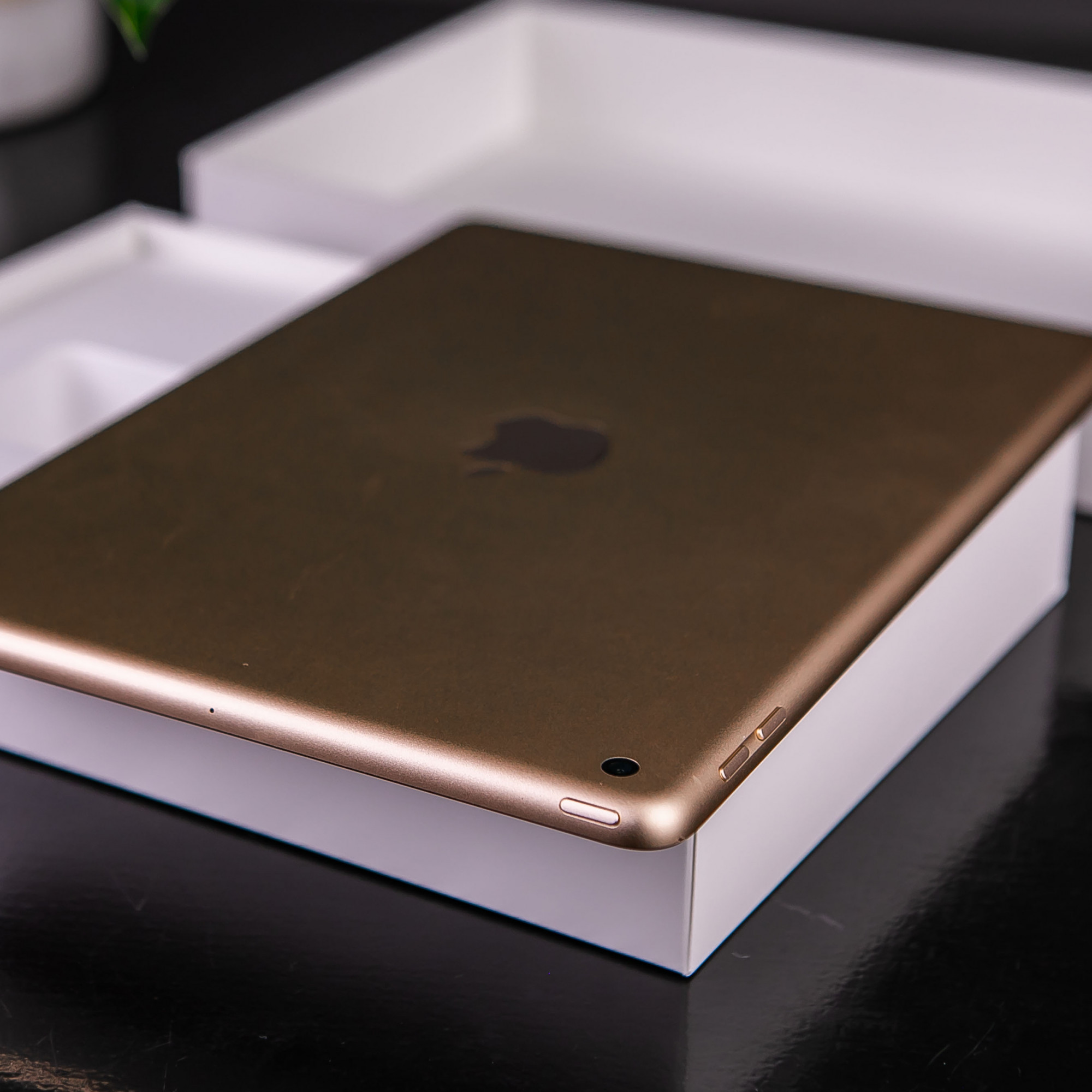 iPad 9.7' (2017) Wi-Fi, 32gb, Gold б/в