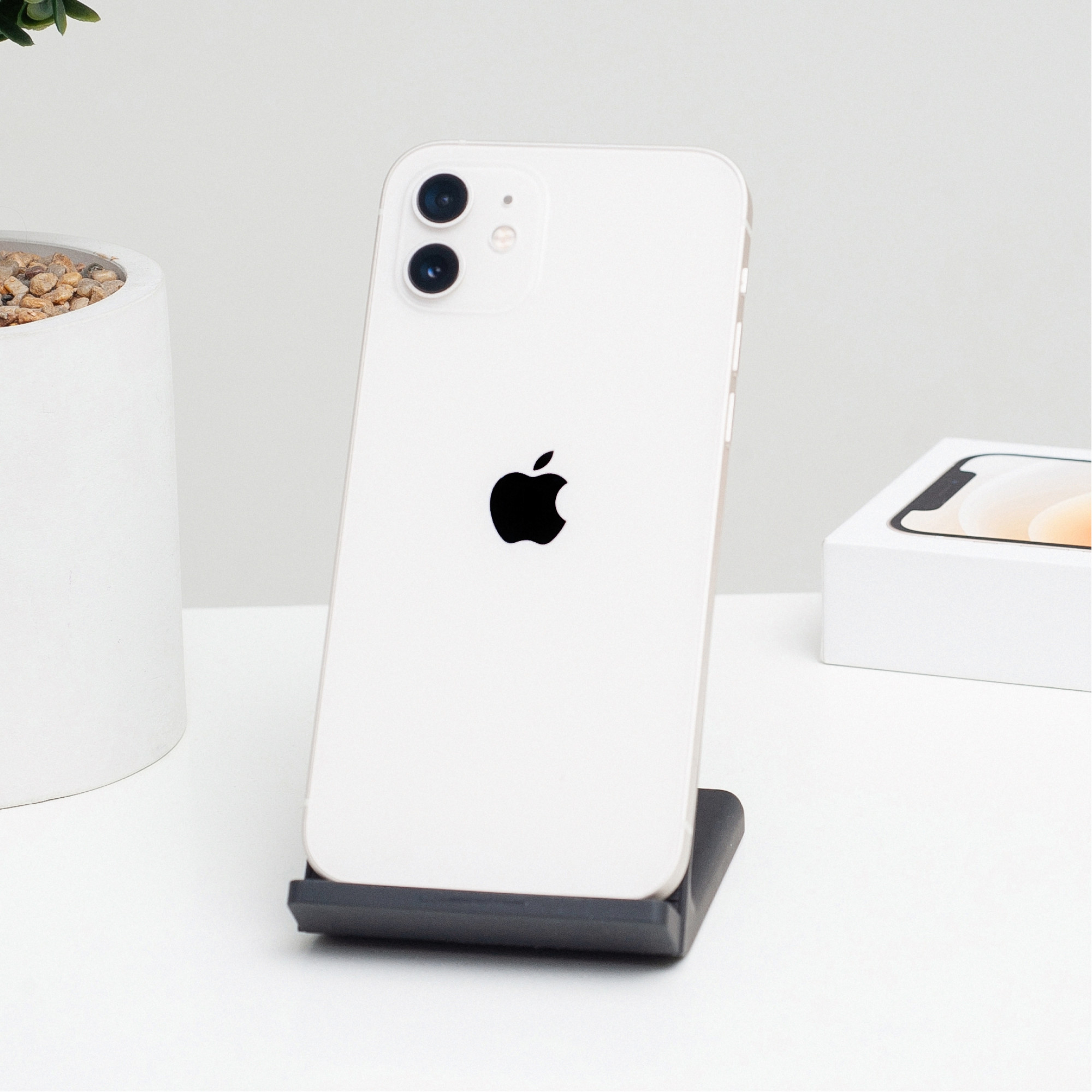 iPhone 12 128gb, White (MGJC3/MGHD3) б/у
