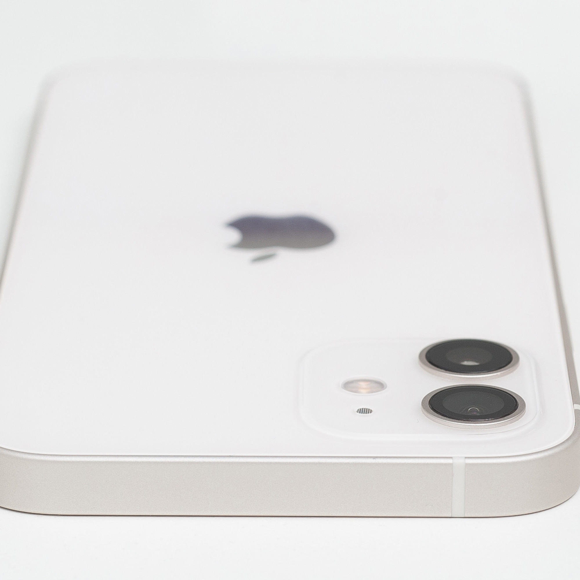 iPhone 12 128gb, White (MGJC3/MGHD3) б/у
