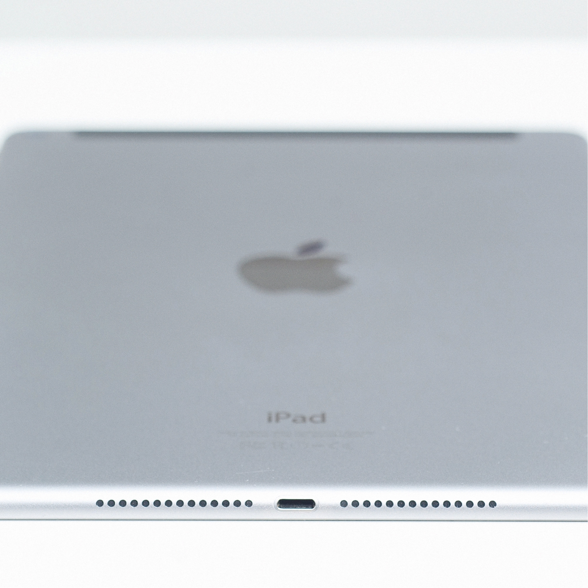 iPad Air 2 Wi-Fi, 16gb, Space Gray 5/5 б/у