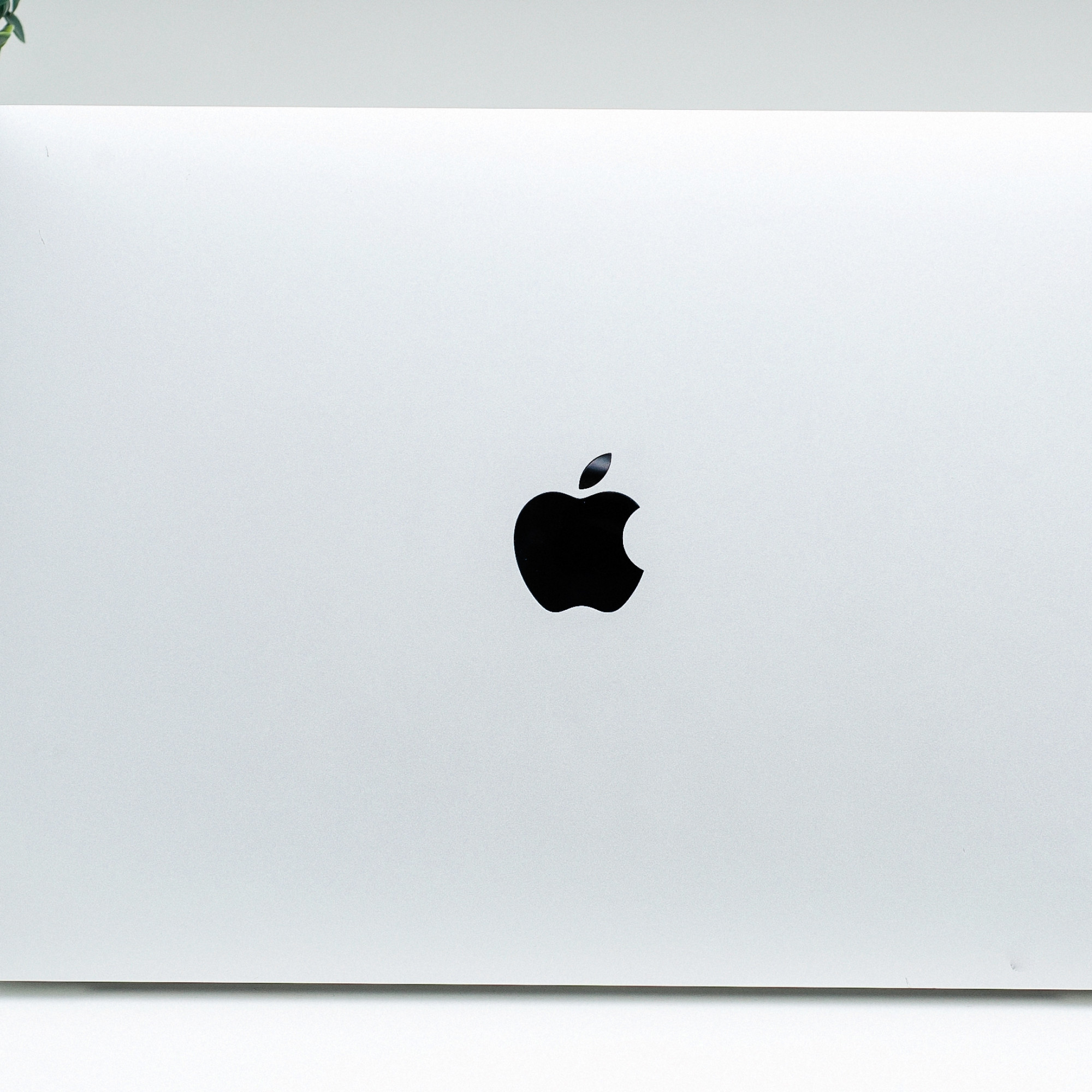 Apple MacBook Pro 13 Not Touch Bar Silver 2016 (MLUQ2) б/у