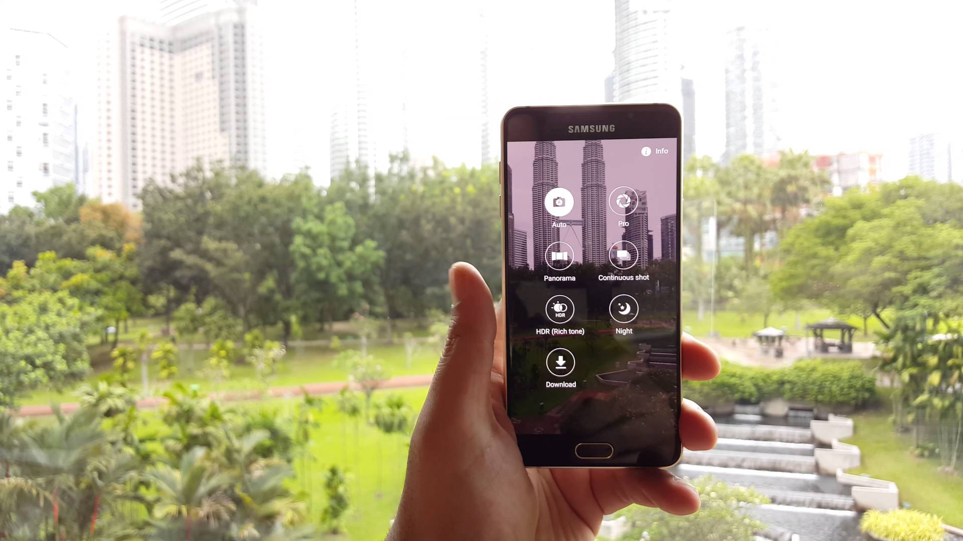 Galaxy A7 (2016)
