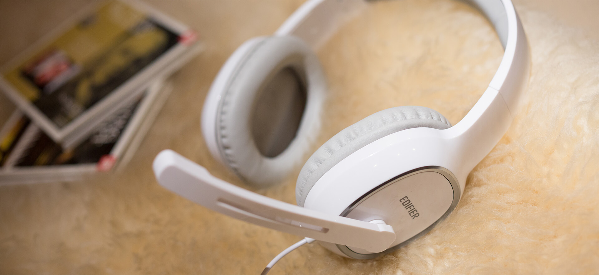 Наушники Edifier K815