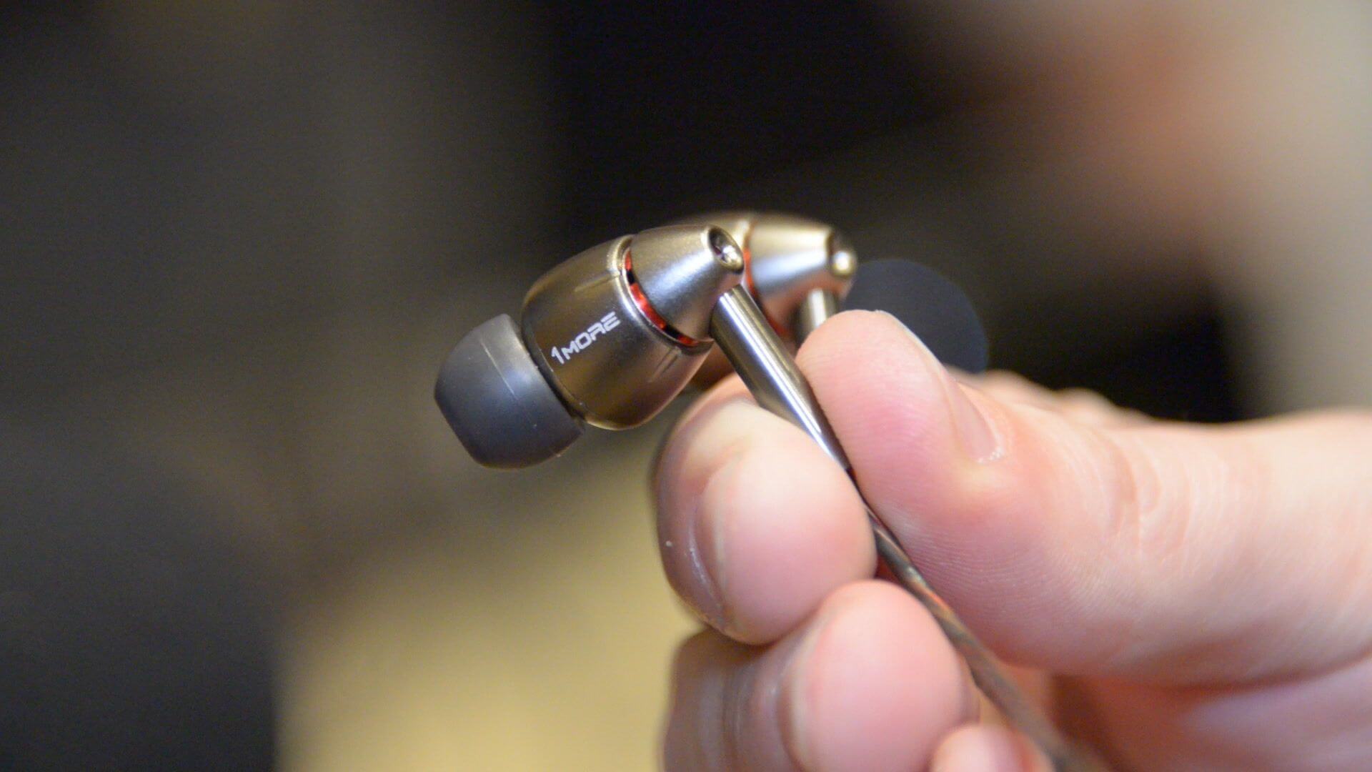 Наушники 1MORE Quad Driver In-Ear Headphones E1010