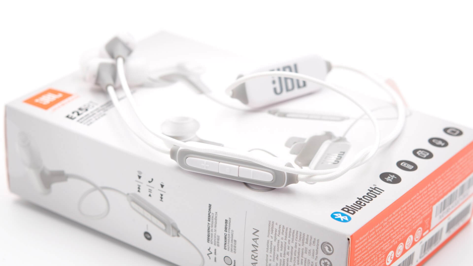 Наушники JBL E25BT