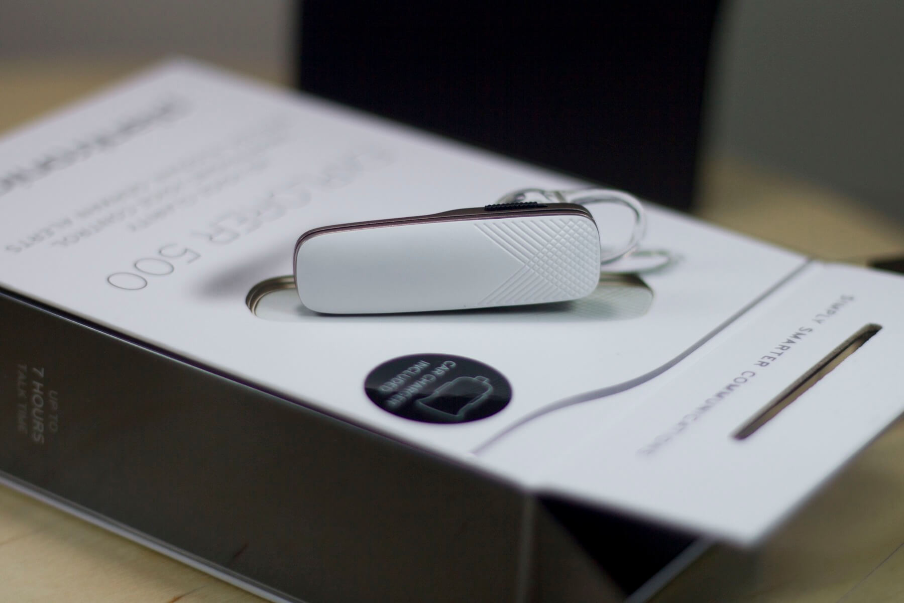 Bluetooth-гарнитура Plantronics Explorer 500