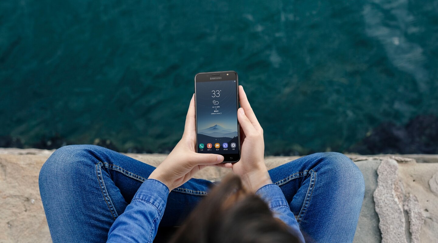 SAMSUNG C7100 Galaxy C8