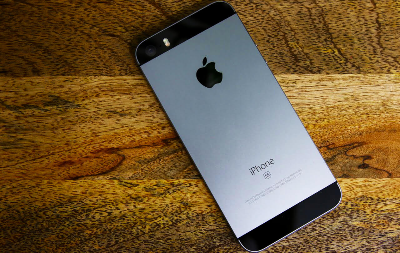 iPhone SE Space Gray